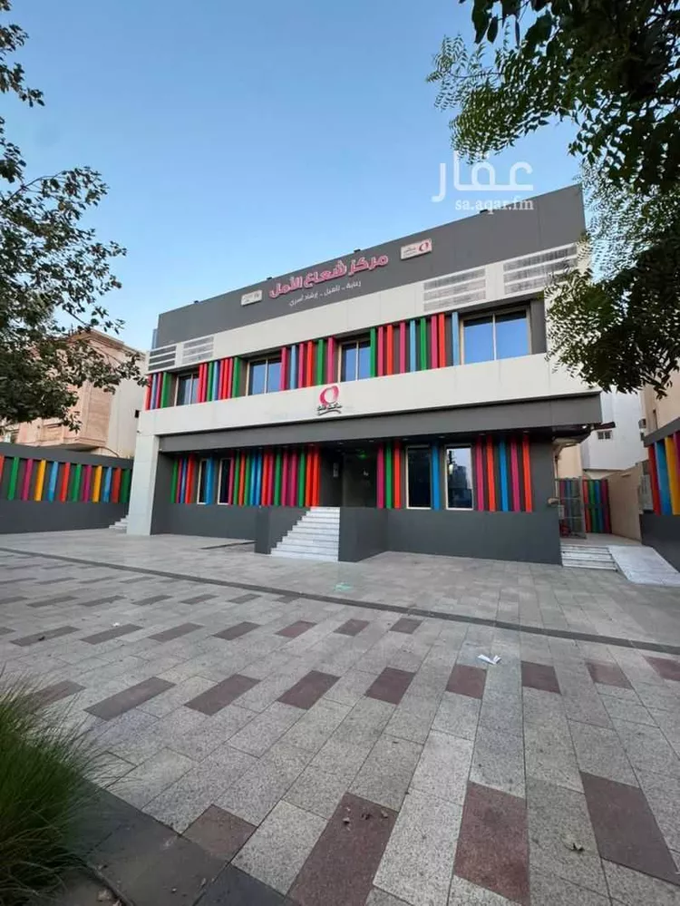 عمارة للإيجار في شارع زنيره الروميه, حي بئر عثمان, مدينة المدينة المنورة, منطقة المدينة المنورة 9