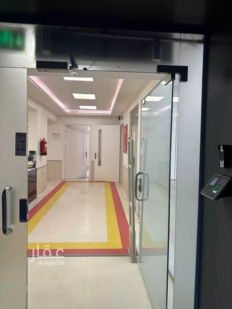 عمارة للإيجار في شارع زنيره الروميه, حي بئر عثمان, مدينة المدينة المنورة, منطقة المدينة المنورة 2