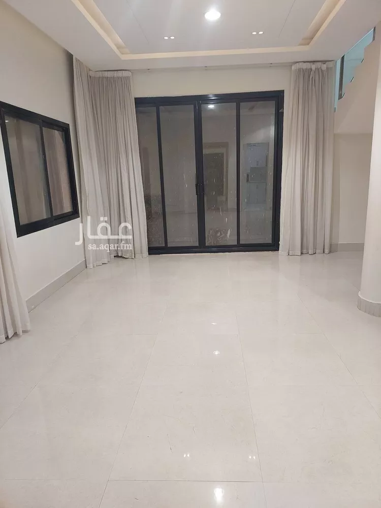 فيلا للإيجار في شارع أبي هاشم بن عمار, حي المهدية, مدينة الرياض, منطقة الرياض صورة 3