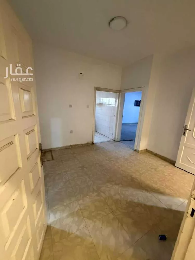 فيلا للإيجار في شارع أبي قبيس, حي العزيزية, مدينة الرياض, منطقة الرياض صورة 3