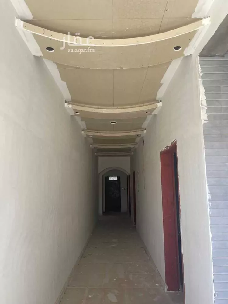 فيلا للبيع في شارع الحارث بن نعمان بن امية, حي غرناطة, مدينة حائل, منطقة حائل صورة 2