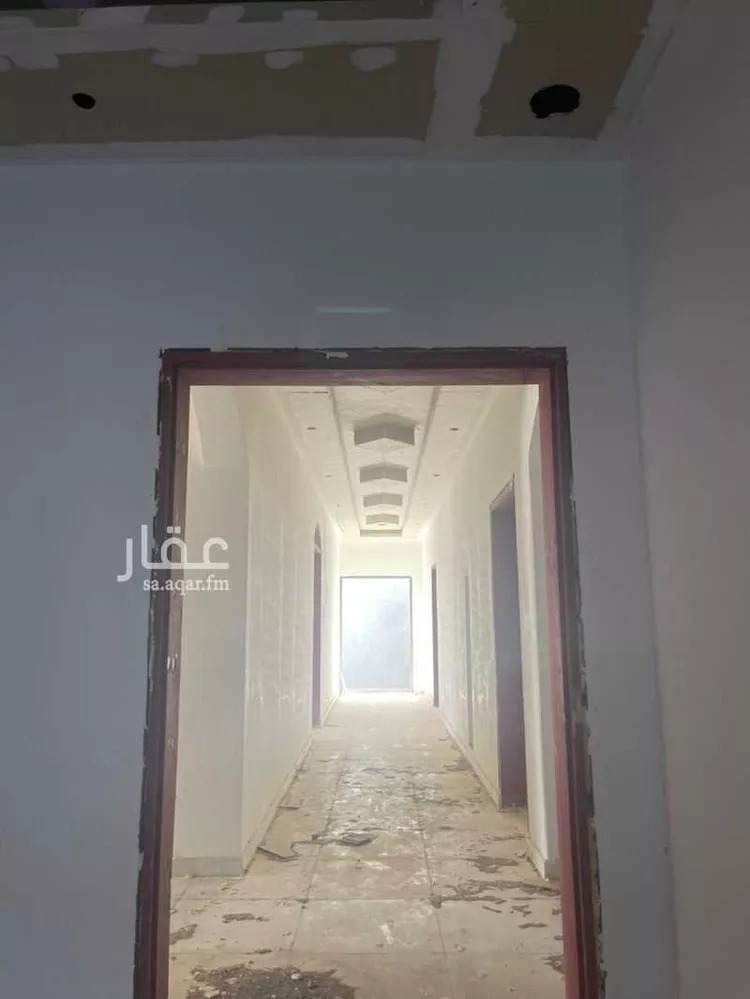 فيلا للبيع في شارع الحارث بن نعمان بن امية, حي غرناطة, مدينة حائل, منطقة حائل صورة 5