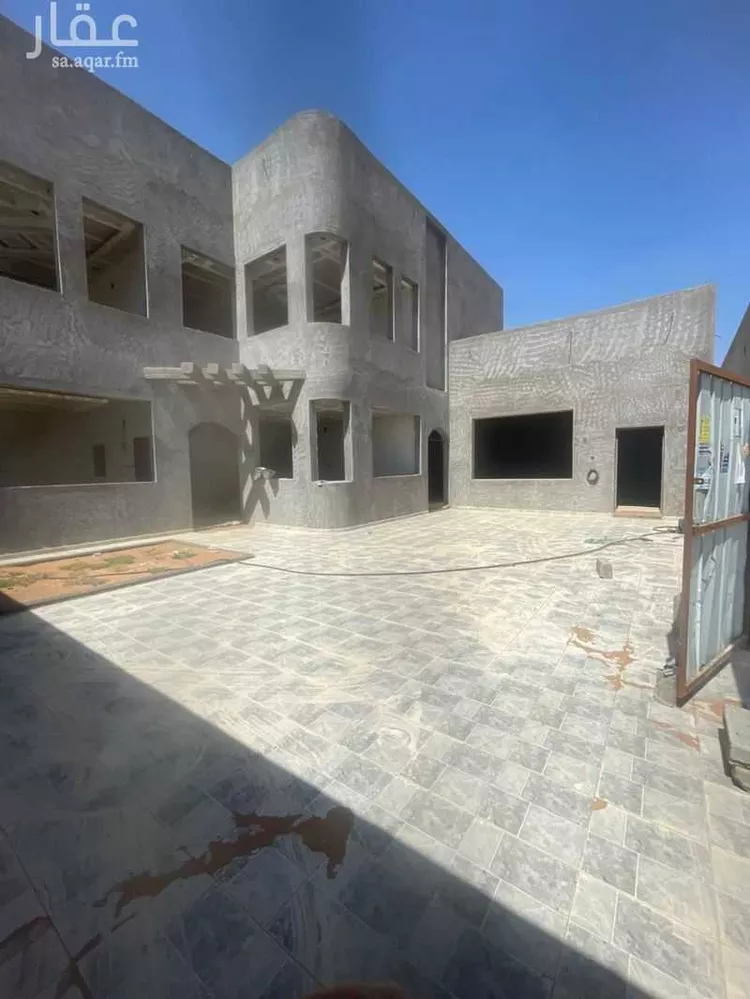 فيلا للبيع في شارع الحارث بن نعمان بن امية, حي غرناطة, مدينة حائل, منطقة حائل صورة 4