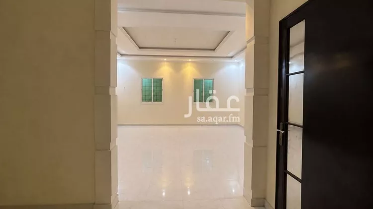 فيلا للبيع في شارع جبل المشايخ, حي القادسية, مدينة الرياض, منطقة الرياض صورة 2