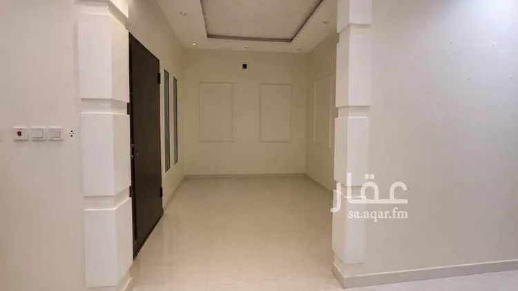 فيلا للبيع في شارع جبل المشايخ, حي القادسية, مدينة الرياض, منطقة الرياض صورة 4