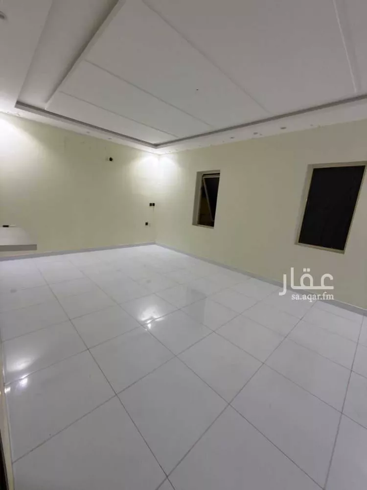 شقة للإيجار في شارع شارع شرحبيل بن حسنة, حي المحمدية 2, مدينة جازان, منطقة جازان صورة 4