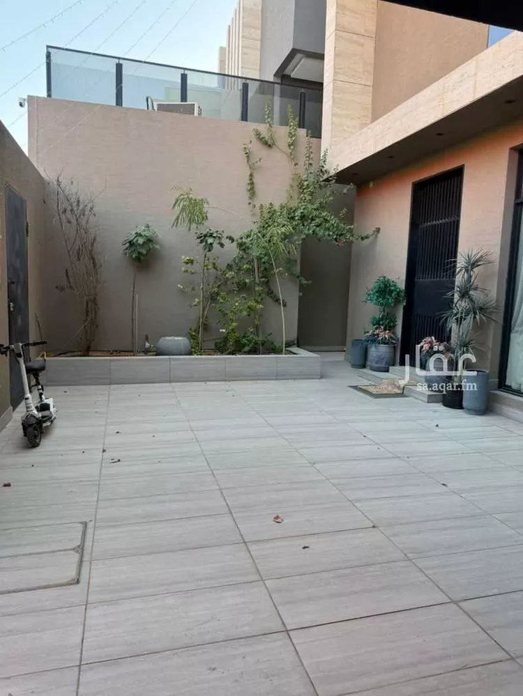 فيلا للبيع في شارع فؤاد محمد عمر توفيق, حي النرجس, مدينة الرياض, منطقة الرياض 15