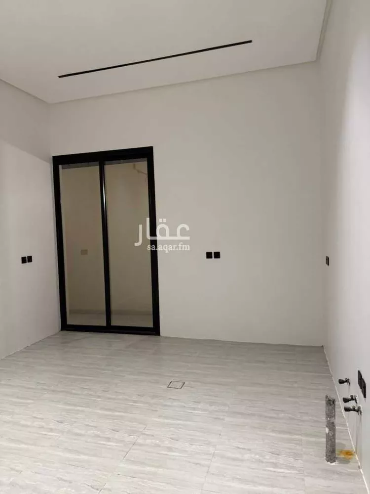 فيلا للبيع في شارع عامر بن قيس, حي الصفاء, مدينة الرياض, منطقة الرياض 9
