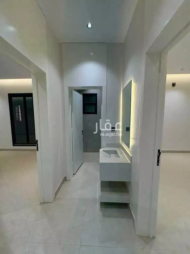 Floor for Sale in Riyadh Al Janadriyah صورة 3