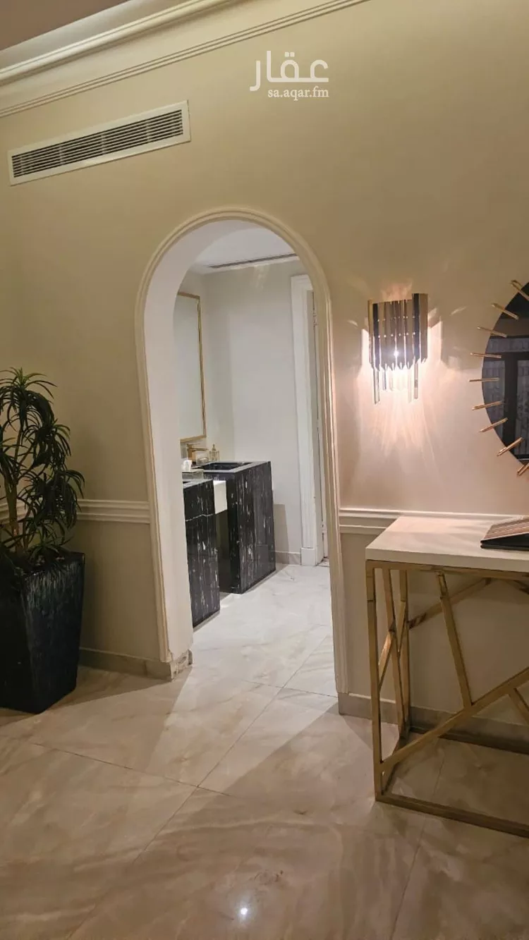 فيلا للإيجار في شارع الشيخ عبدالرزاق عفيفي, حي المروج, مدينة الرياض, منطقة الرياض صورة 3