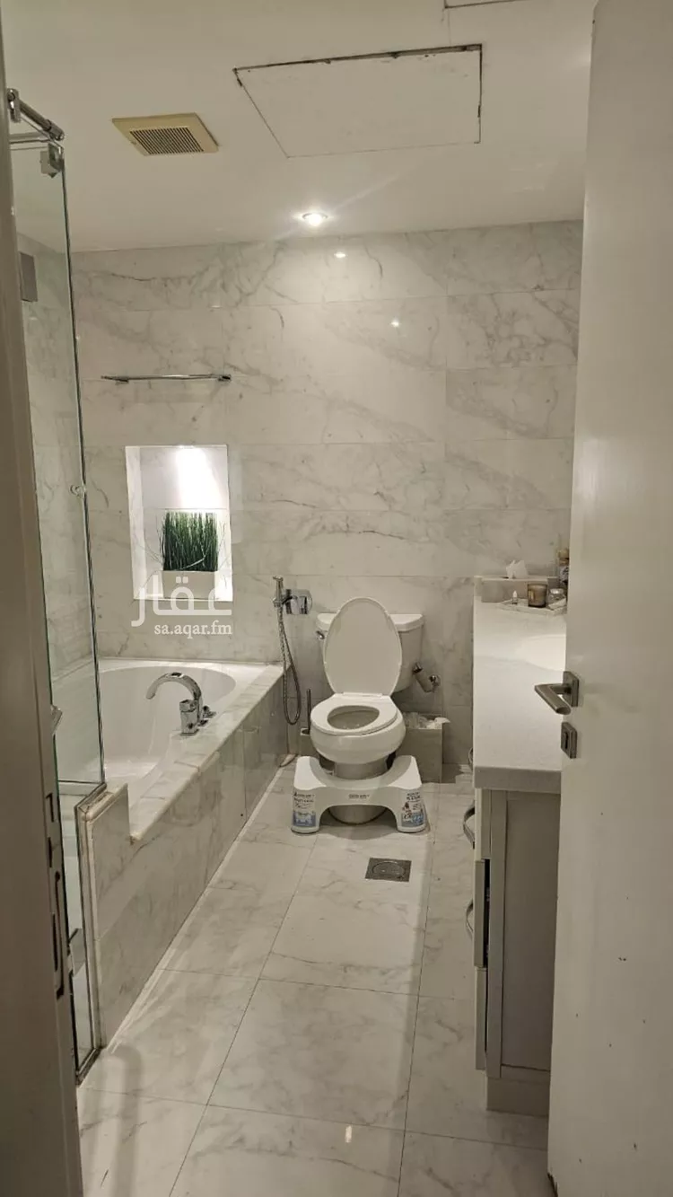 فيلا للإيجار في شارع الشيخ عبدالرزاق عفيفي, حي المروج, مدينة الرياض, منطقة الرياض