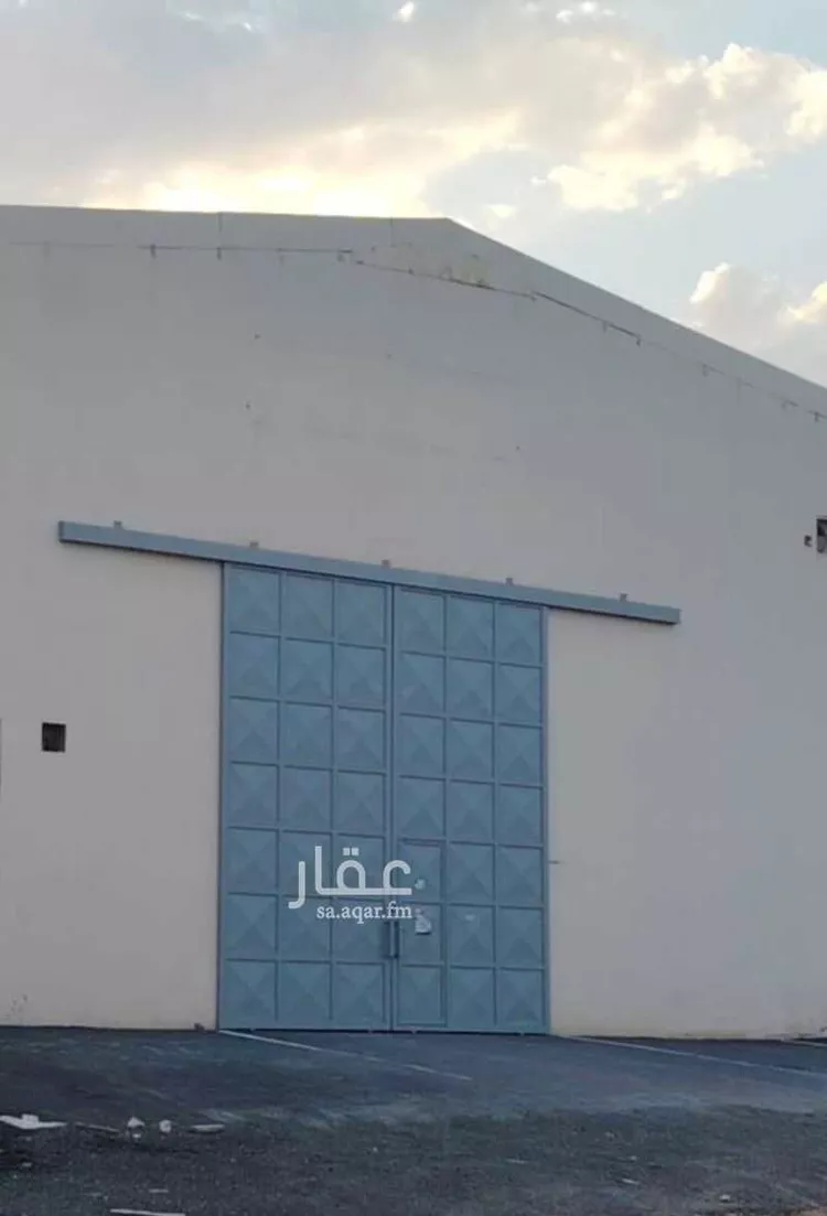 مستودع للإيجار في شارع علي بن القطاع, حي الغنامية, مدينة الرياض, منطقة الرياض