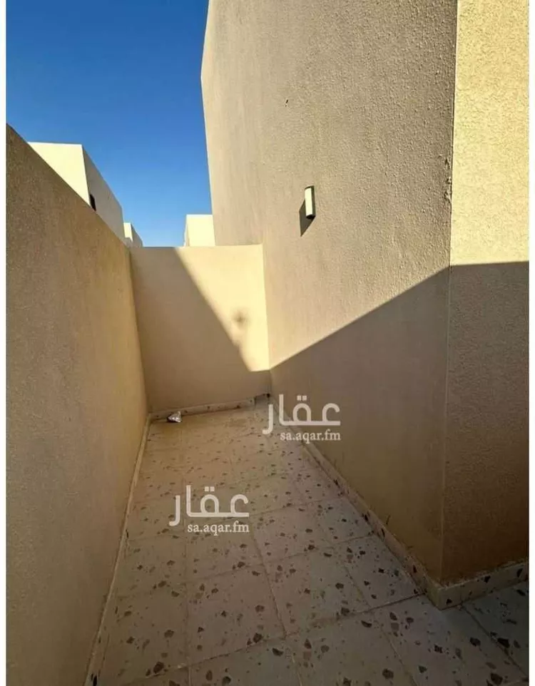 دور للبيع في شارع طريق خريص, حي الجنادرية, مدينة الرياض, منطقة الرياض صورة 5