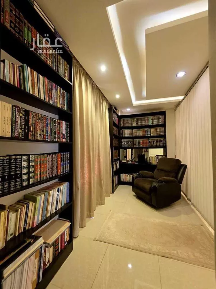 فيلا للإيجار في شارع رقم 301, حي الملقا, مدينة الرياض, منطقة الرياض 7