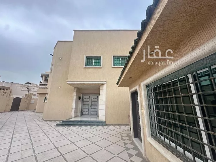 فيلا للبيع في شارع الخزرج, حي لبن, مدينة الرياض, منطقة الرياض صورة 2