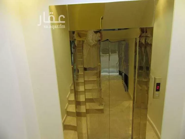 فيلا للبيع في شارع عمر الهواري, حي القيروان, مدينة الرياض, منطقة الرياض صورة 5