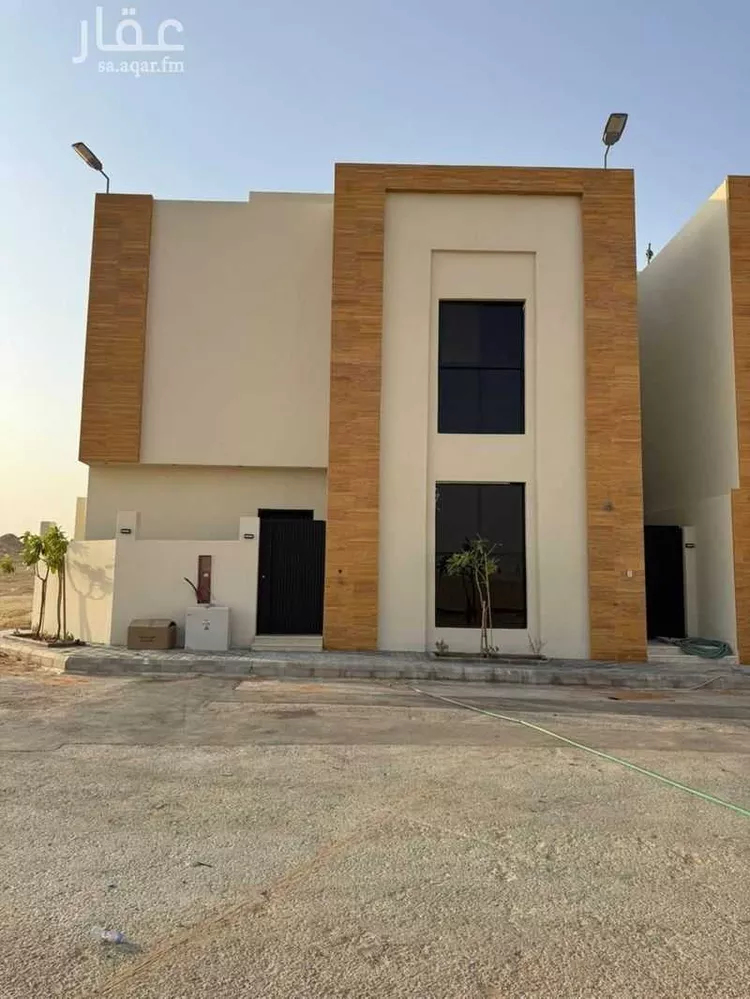 فيلا للبيع في شارع لطف بن سعد السميني, حي المهدية, مدينة الرياض, منطقة الرياض صورة 4