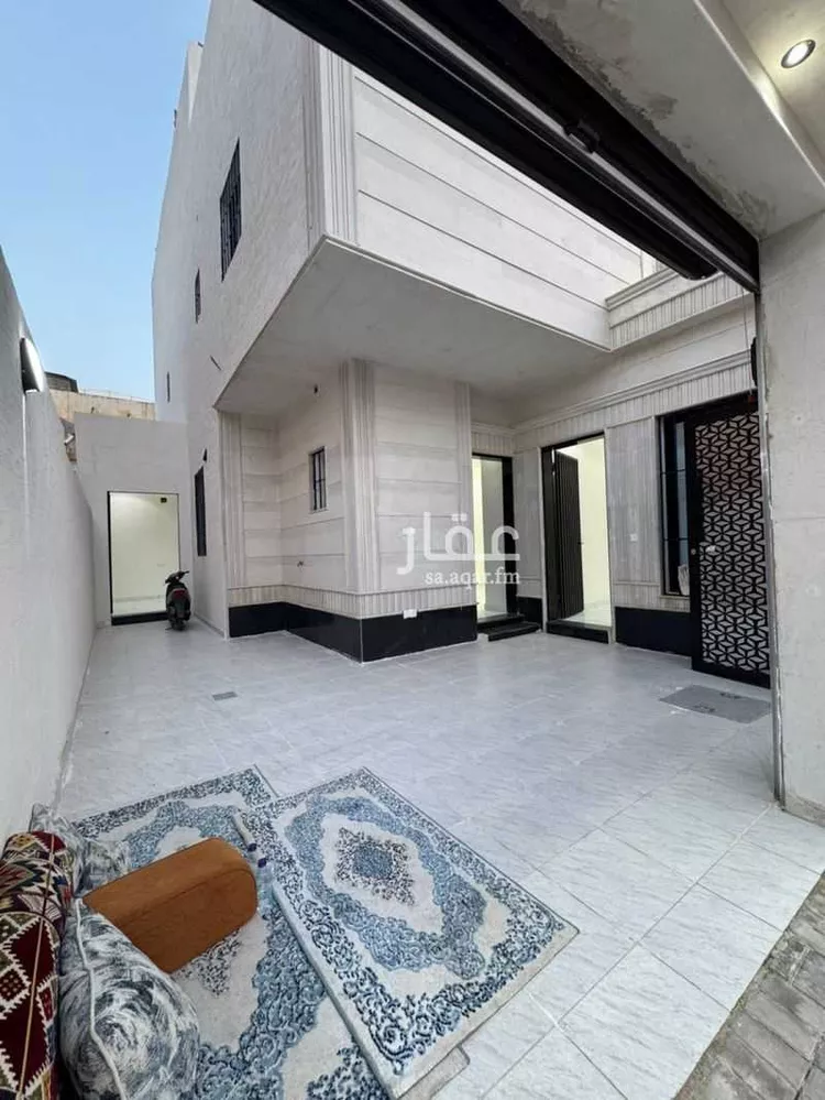 فيلا للبيع في شارع يحيى بن أبي المعالي, حي العريجاء الغربي, مدينة الرياض, منطقة الرياض صورة 2