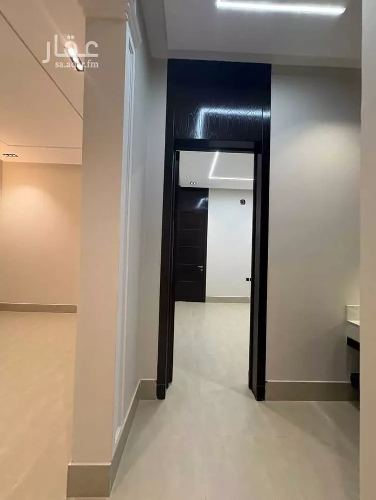 فيلا للبيع في شارع الدبيلة, حي العريجاء الغربي, مدينة الرياض, منطقة الرياض صورة 3