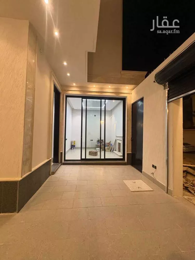 فيلا للبيع في شارع الدبيلة, حي العريجاء الغربي, مدينة الرياض, منطقة الرياض صورة 2