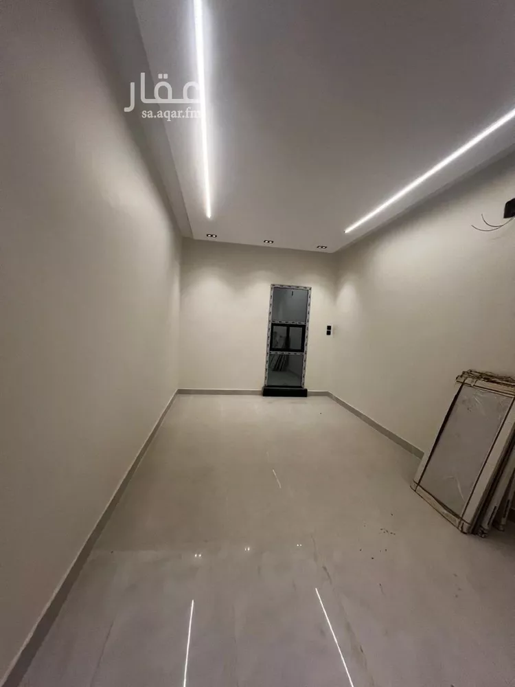 فيلا للبيع في شارع توفيق بن زريق, حي بدر, مدينة الرياض, منطقة الرياض 8