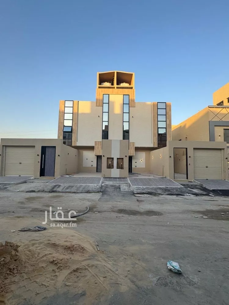 دور للبيع في شارع عبدالخالق بن أبي الطاهر, حي عكاظ, مدينة الرياض, منطقة الرياض