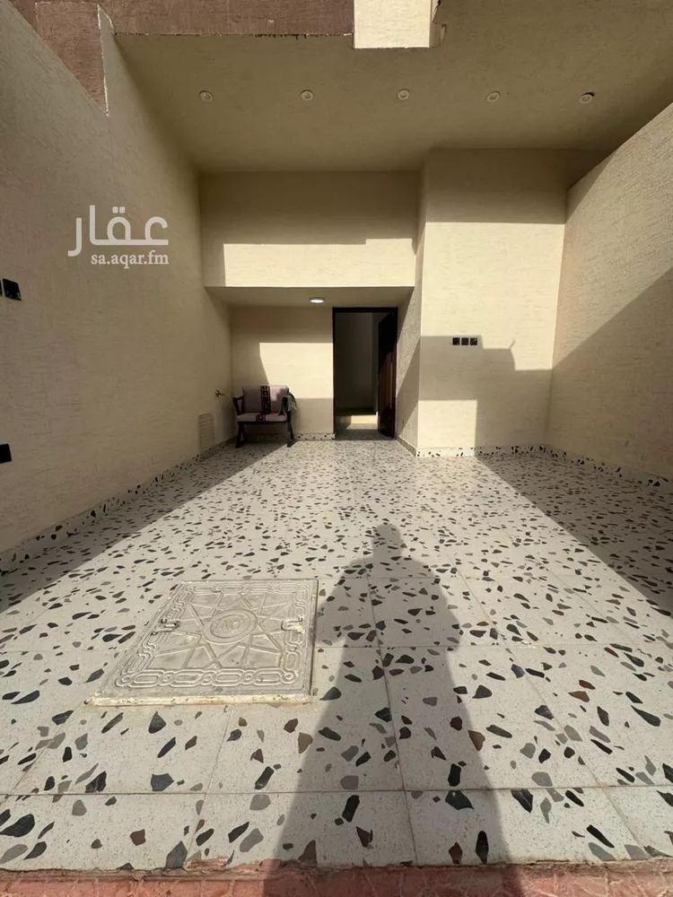 دور للبيع في شارع بدر, حي بدر, مدينة الرياض, منطقة الرياض صورة 4