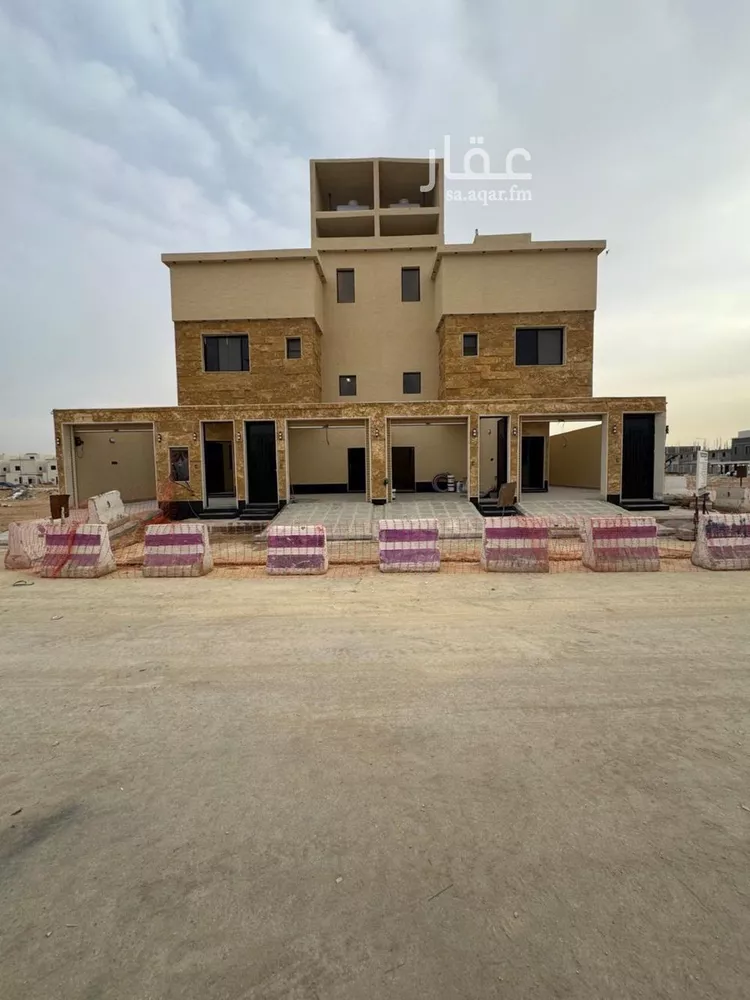 فيلا للبيع في شارع إسماعيل بن حماد, حي طيبة, مدينة الرياض, منطقة الرياض صورة 3