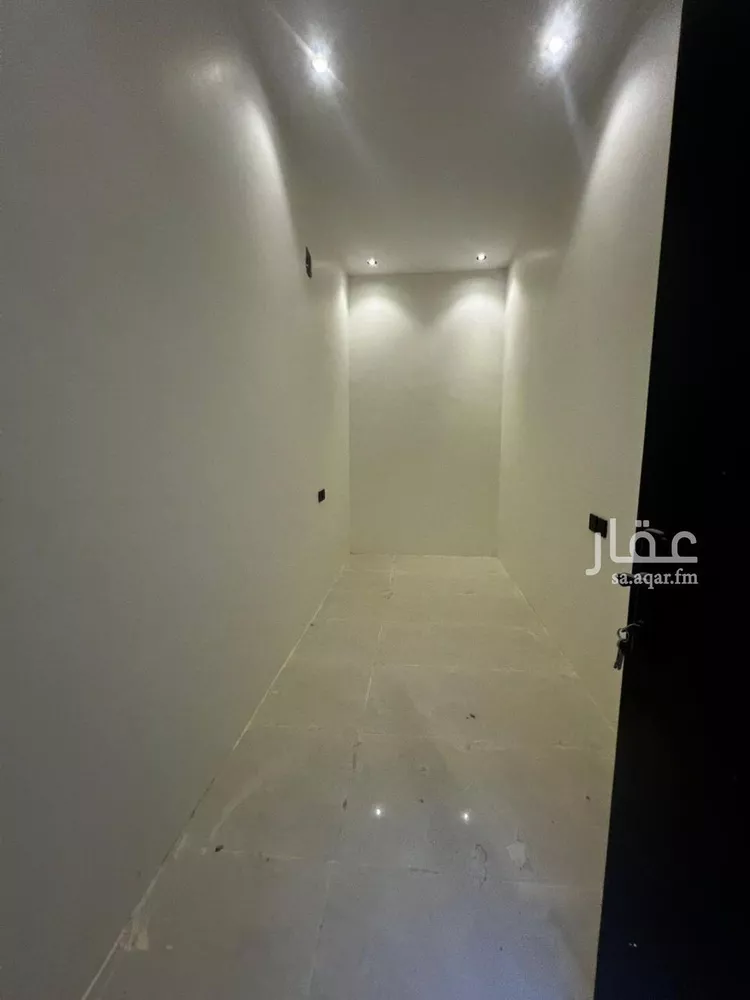 فيلا للبيع في شارع توفيق بن زريق, حي بدر, مدينة الرياض, منطقة الرياض 14