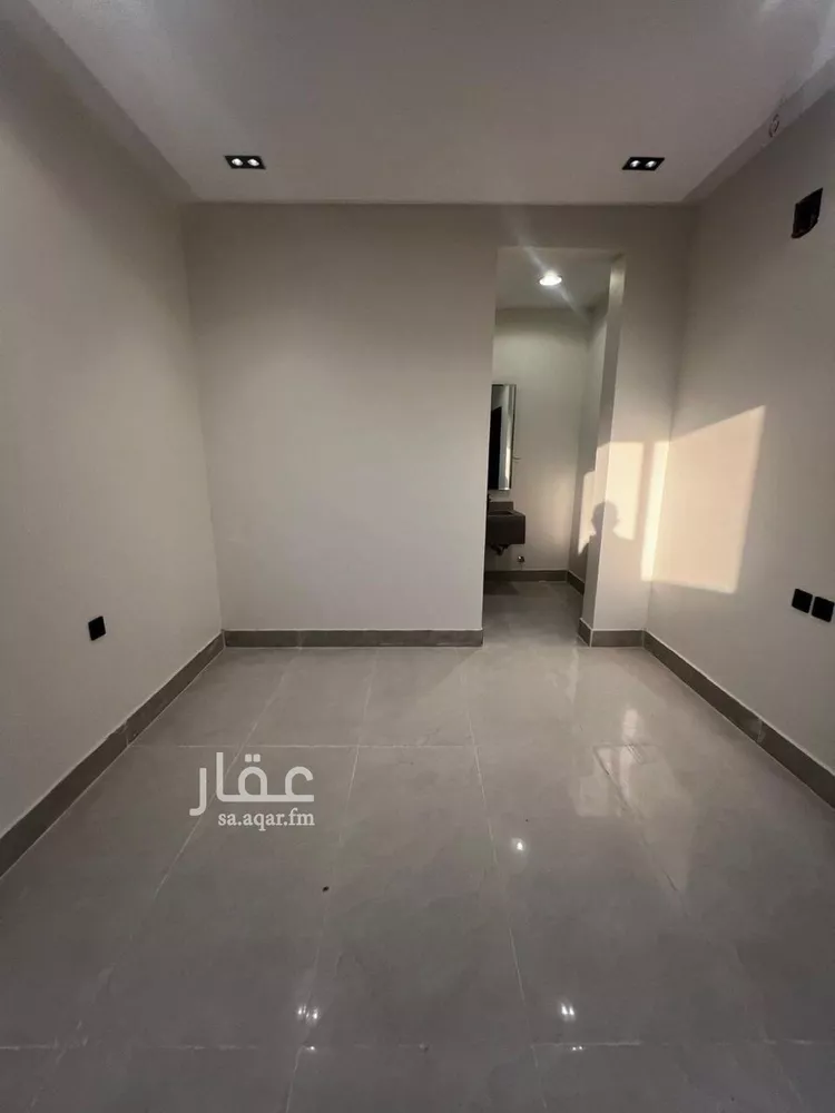 فيلا للبيع في شارع توفيق بن زريق, حي بدر, مدينة الرياض, منطقة الرياض 17