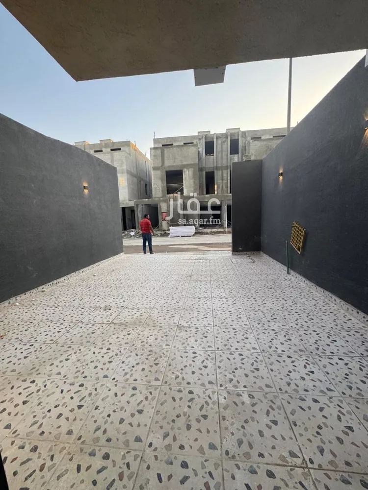 دور للبيع في شارع عبدالخالق بن أبي الطاهر, حي عكاظ, مدينة الرياض, منطقة الرياض صورة 4