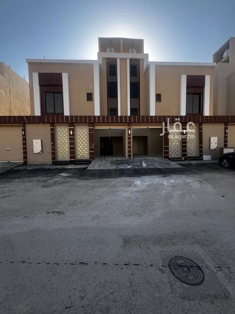 دور للبيع في شارع رفاعة بن شداد, حي عكاظ, مدينة الرياض, منطقة الرياض صورة 2