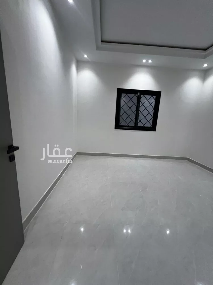 دور للبيع في شارع لطف بن سعد السميني, حي بدر, مدينة الرياض, منطقة الرياض 18