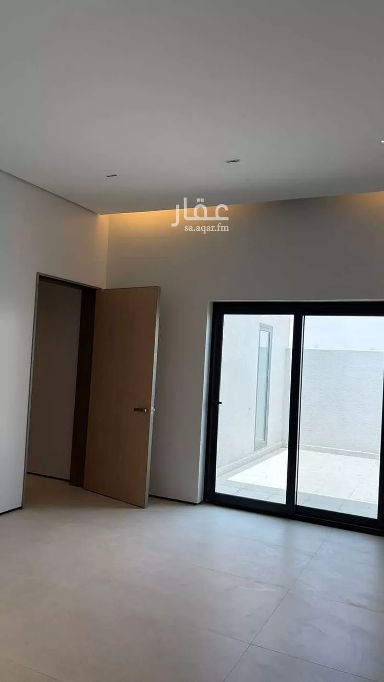 Floor for Sale in Riyadh Ash Sharq 6