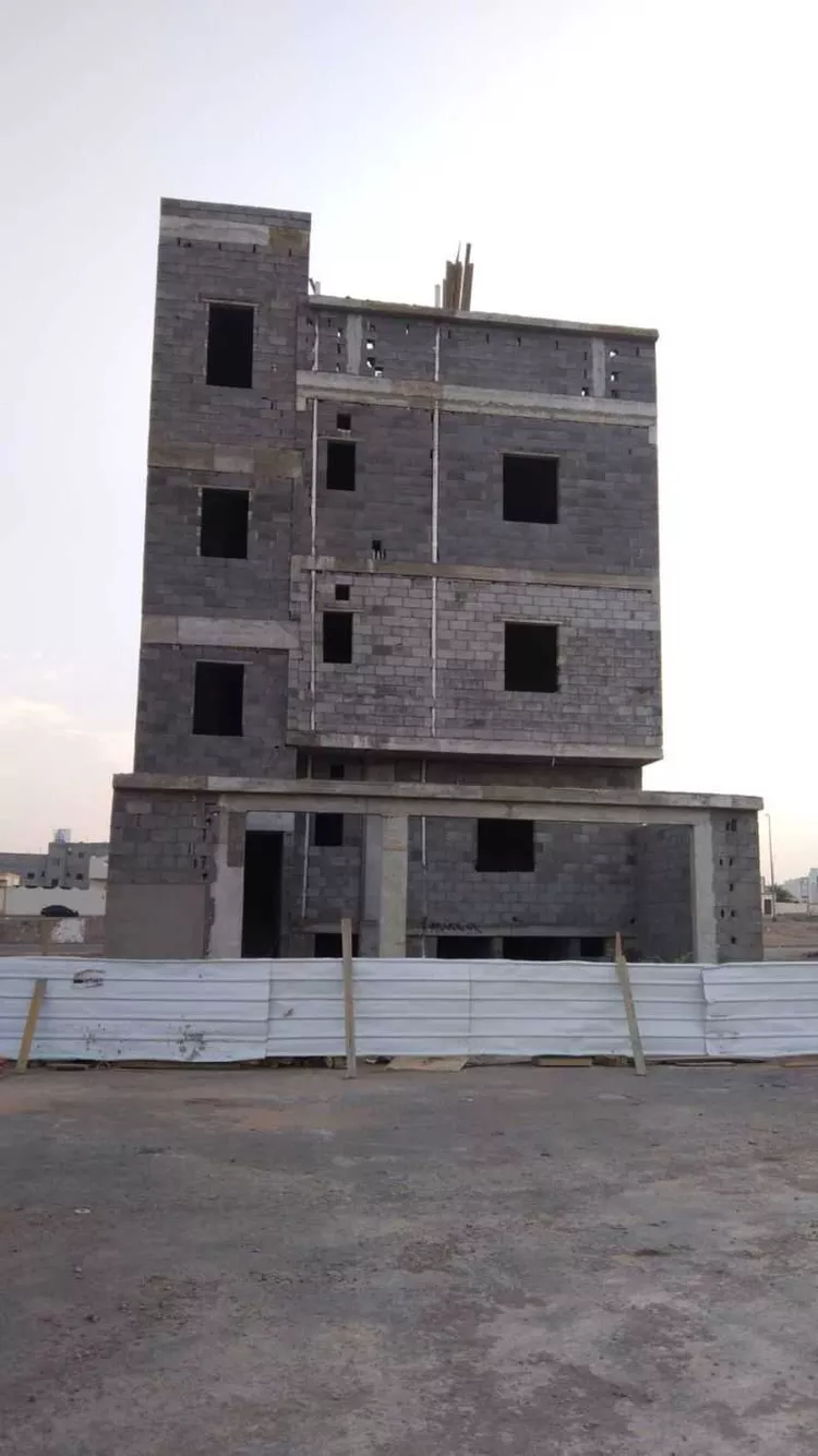 عمارة للبيع في شارع فلان ابن شراحبيل, حي ورقان, مدينة المدينه المنوره, منطقة المدينة المنورة