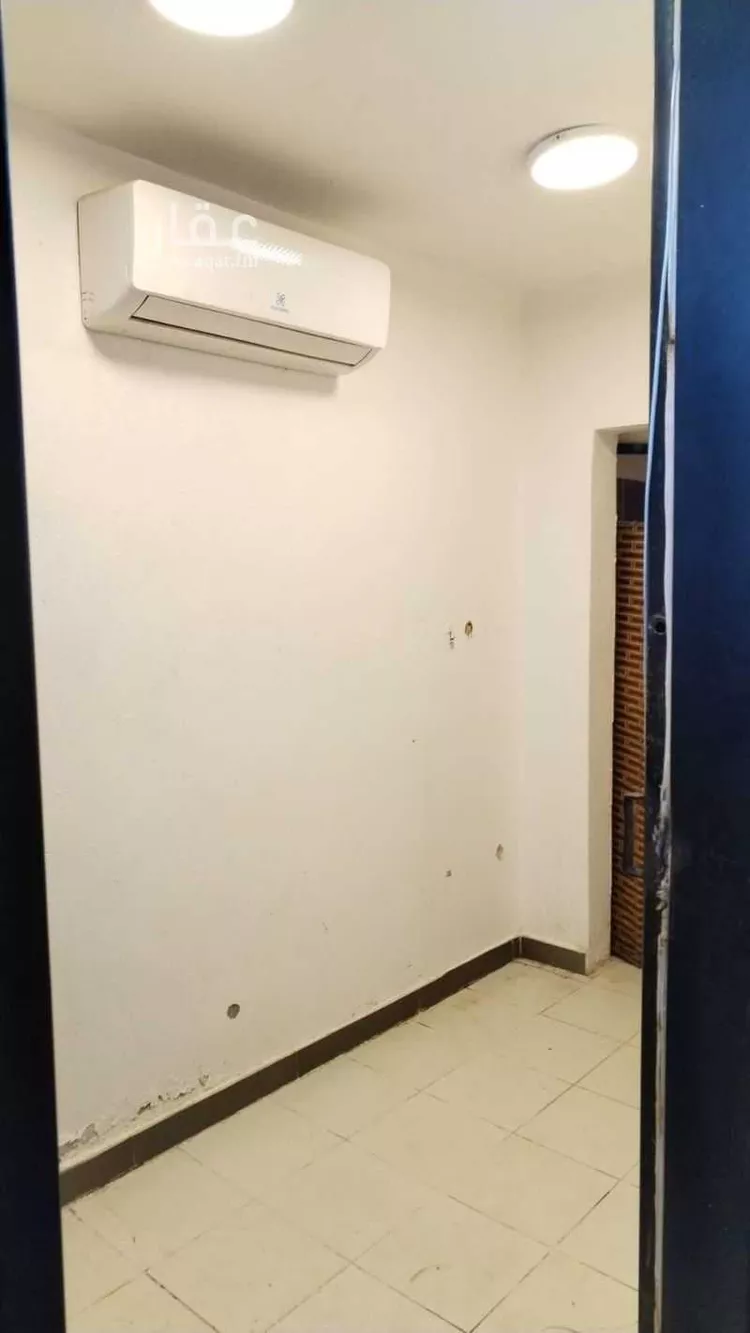 غرفة للإيجار في شارع الوادي ، حي هجرة لبن ، الرياض ، منطقة الرياض