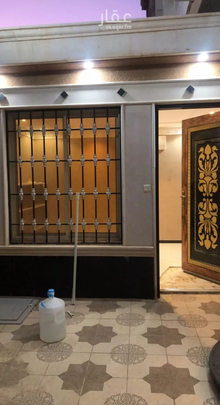 فيلا للإيجار في شارع رقم 407, حي ظهرة لبن, مدينة الرياض, منطقة الرياض صورة 3