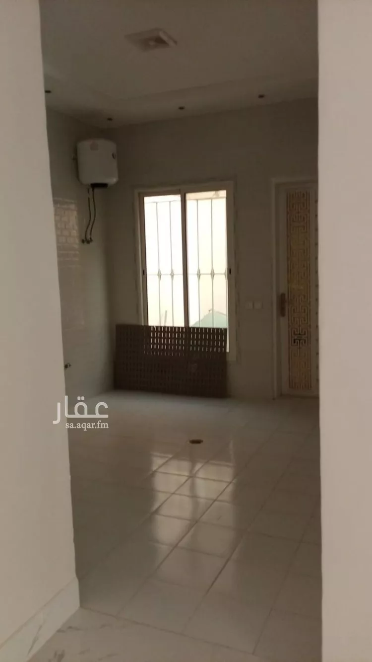 فيلا للإيجار في شارع أبي عبدالله الصقلي, حي عكاظ, مدينة الرياض, منطقة الرياض صورة 3
