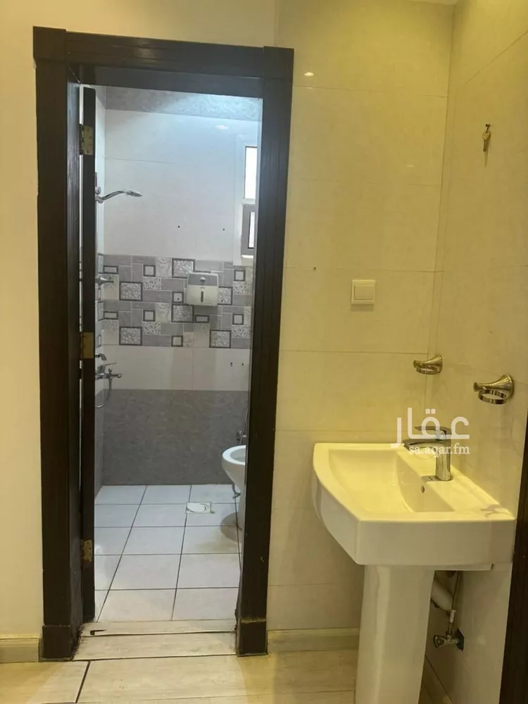 شقة للإيجار في شارع الامير سعود ابن عبدالله ابن جلوي, حي العارض, مدينة الرياض, منطقة الرياض صورة 5