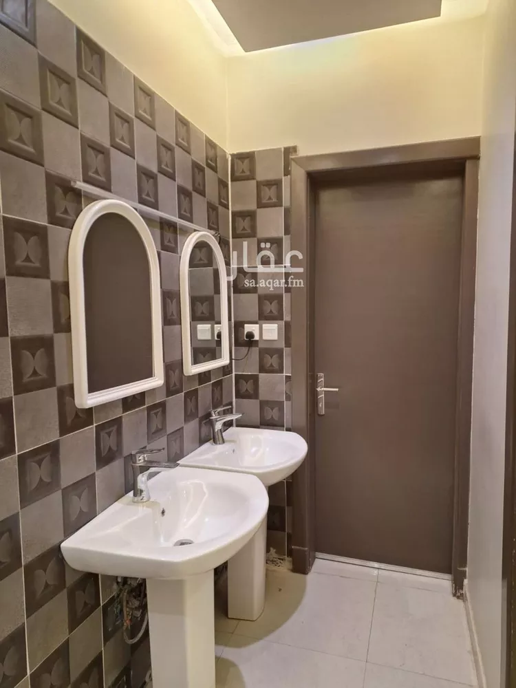 شقة للإيجار في شارع ابن سيده اللغوي, حي عكاظ, مدينة الرياض, منطقة الرياض صورة 2