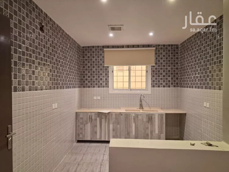 شقة للإيجار في شارع ابن سيده اللغوي, حي عكاظ, مدينة الرياض, منطقة الرياض