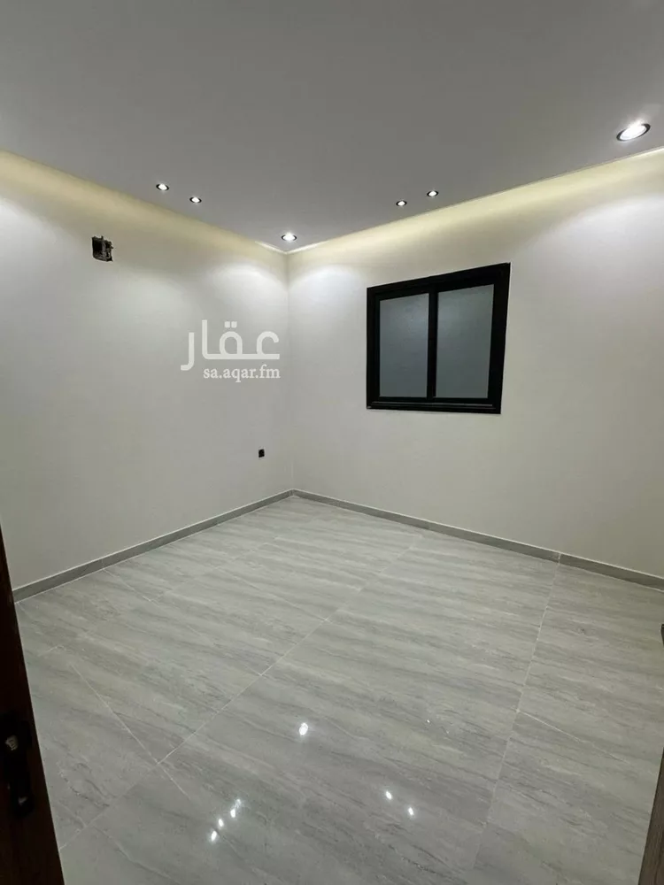 فيلا للإيجار في شارع الجوال, حي طيبة, مدينة الرياض, منطقة الرياض صورة 2