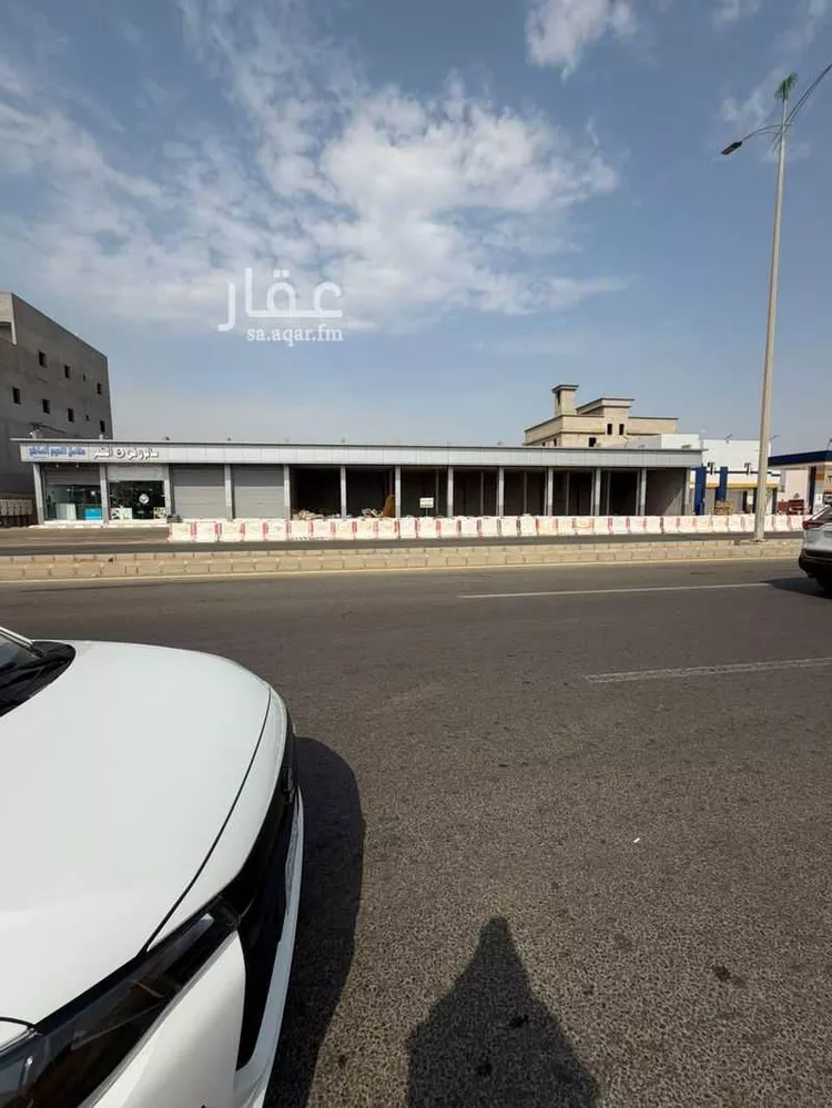 محل للإيجار في شارع عبيدة بن الحارث, حي النعيم, مدينة رابغ, منطقة مكة المكرمة صورة 2