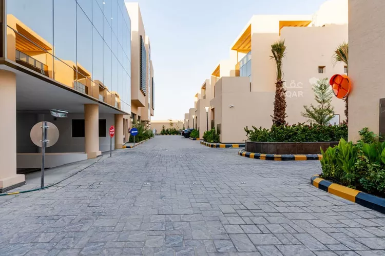شقة للإيجار في شارع احمد المرشدي, حي المعذر, مدينة الرياض, منطقة الرياض 14