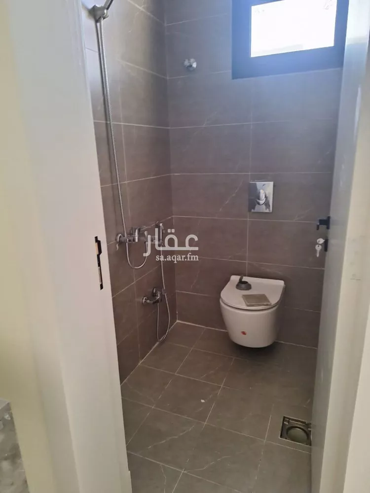 عمارة للبيع في شارع أبي عروة, حي المهدية, مدينة الرياض, منطقة الرياض صورة 3