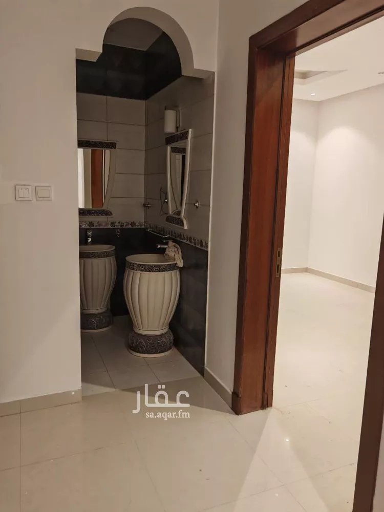 فيلا للبيع في شارع أصبغ بن محمد, حي النرجس, مدينة الرياض, منطقة الرياض صورة 4