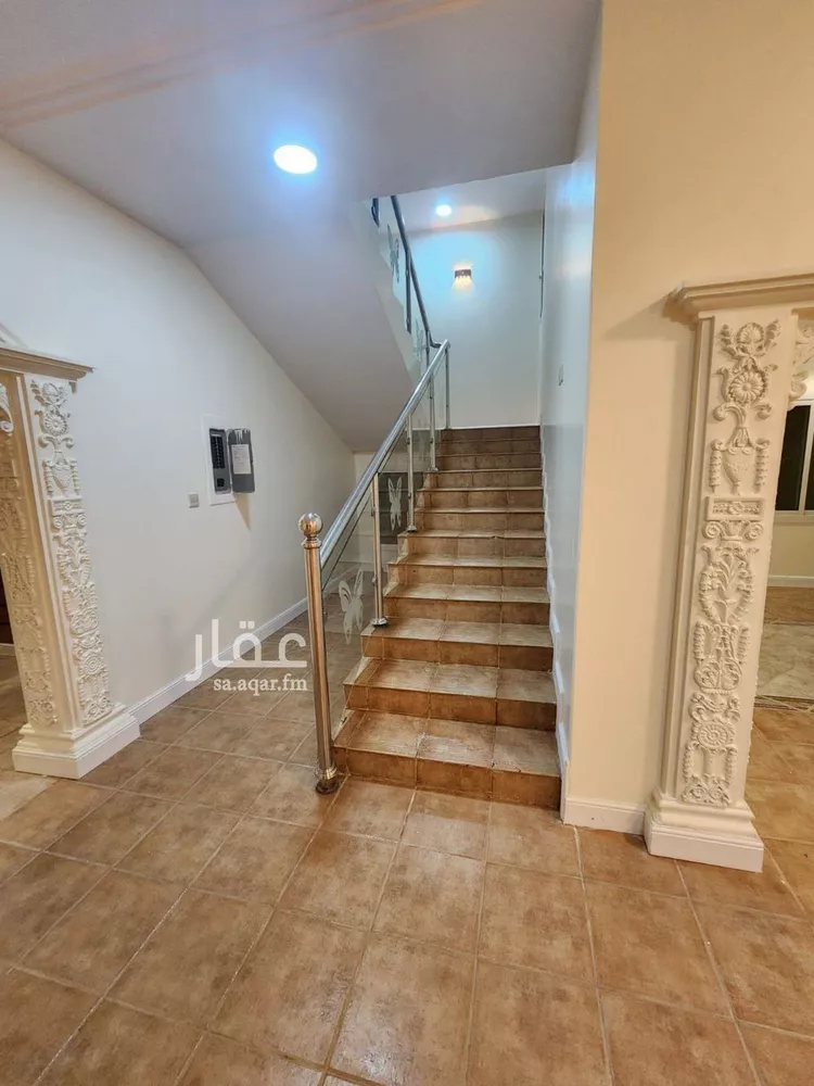 فيلا للبيع في شارع طولكرم, حي المروج, مدينة الرياض, منطقة الرياض صورة 4