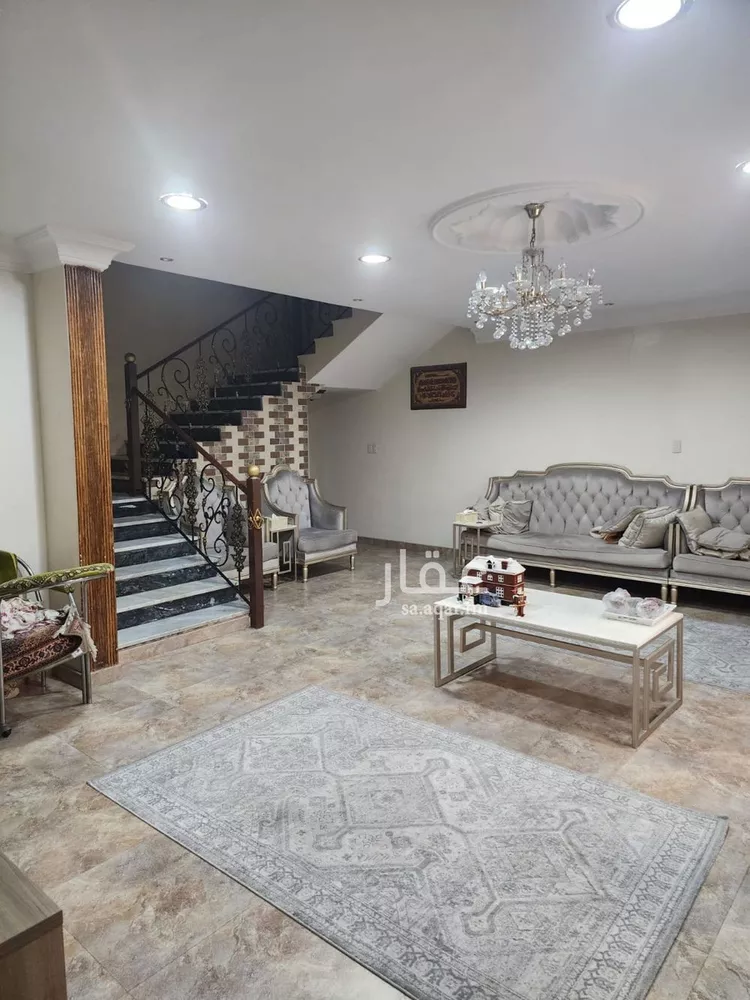 فيلا للبيع في شارع الربيع بن اياس, حي العزيزية, مدينة الدمام, المنطقة الشرقية