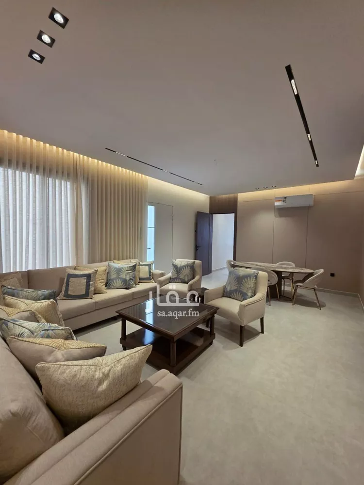 دور للبيع في شارع مصطفى عبدالرزاق, حي عكاظ, مدينة الرياض, منطقة الرياض 7