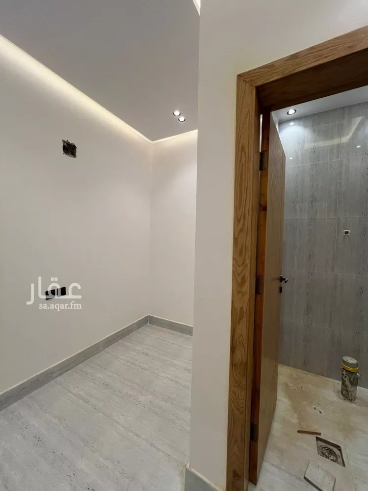 فيلا للبيع في شارع السحاب, حي بدر, مدينة الرياض, منطقة الرياض 26